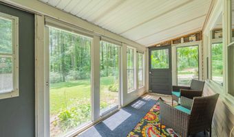 1260 N Lawrence Hollow Dr, Bloomfield, IN 47424