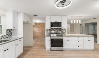 405 OAKHURST St, Altamonte Springs, FL 32701