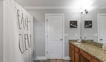 1204 Crestbrook Dr, Albertville, AL 35950