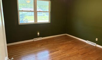 3810 Ontario St, Ames, IA 50014