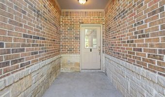 405 Magnolia St, Hico, TX 76457