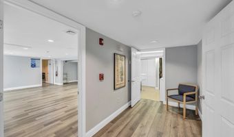 677 W West Main St, Barnstable, MA 02630