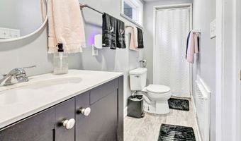 86 Vanguard St, Bridgeport, CT 06606