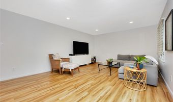 11 Anita Pl, Amityville, NY 11701