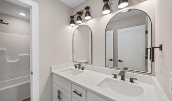 4068 Regina Ln, Ayden, NC 28513