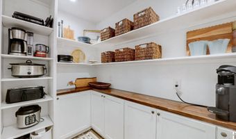 445 John Purdom Dr, Almo, KY 42020