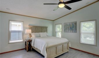 572 Dolphin Cir, Barefoot Bay, FL 32976