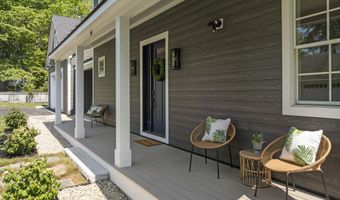 24 Amerescoggin Rd, Falmouth, ME 04105