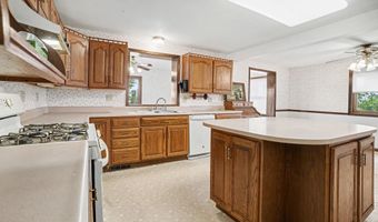 1129 N 24th St, Allegan, MI 49010
