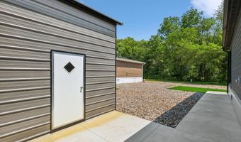 7368 NE BERWICK Dr 3, Ankeny, IA 50021