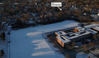 47 7th St, Bangor, ME 04401