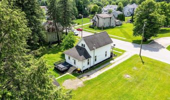 718 N Cedar St, Auburn, IN 46706