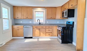 155 Second St, Auburn, ME 04210