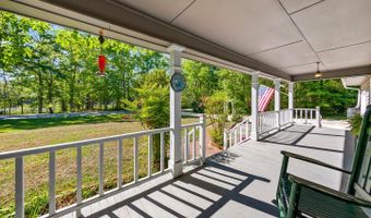 519 Country Club Dr W, Arapahoe, NC 28510