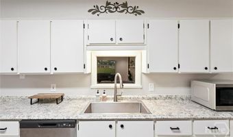 13302 Chesterfield Dr, Savannah, GA 31419