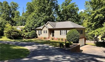 944 Trollinger Rd, Asheboro, NC 27203