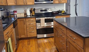 6788 LITTLE RIVER Tpke, Annandale, VA 22003