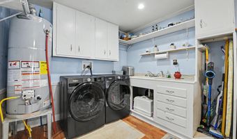 963 Schwan Ct, Biloxi, MS 39530