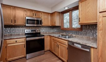 3814 Brookdale Ave, Ames, IA 50010