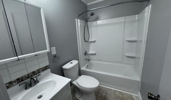 715 N Johnson St, Ada, OH 45810