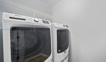 32 MARINA Dr, Bayonne, NJ 07002