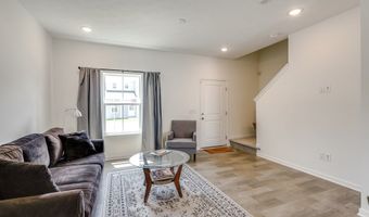 677 Crossings Ln, Akron, OH 44320