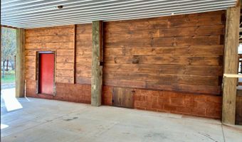 2077 Pumpkin Creek Rd, Brooksville, MS 39739