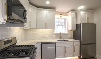 706 Augustine Rd, Atlantic City, NJ 08401