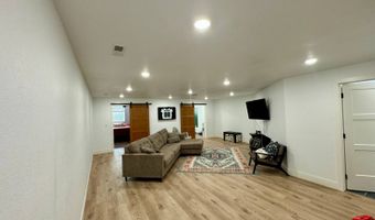 1008 S 10th Ave, Britton, SD 57430