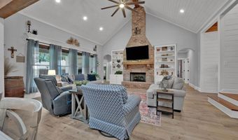 150 St Andrews Ln, Benton, LA 71006