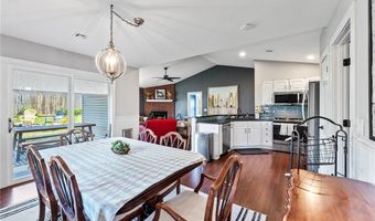 13 Greenridge Ln, Bentonville, AR 72712