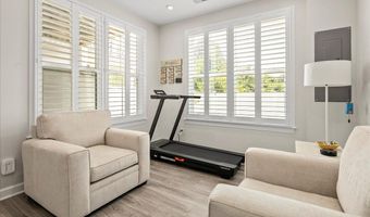 8125 BOCK FARM Pl, Alexandria, VA 22306