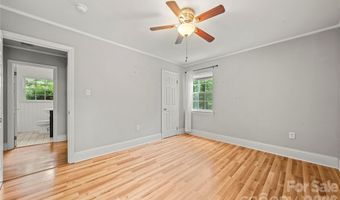 5027 Erickson Rd, Charlotte, NC 28205