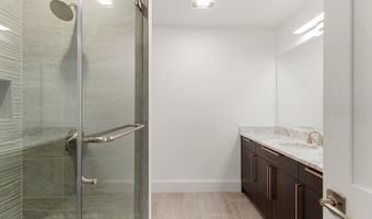 11 Crenshaw Ln 11, Andover, MA 01810