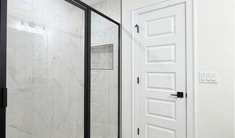 2905 SW Lovely Ln, Bentonville, AR 72713