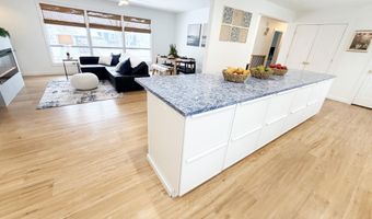 816 NE 18th Ave, Aberdeen, SD 57401