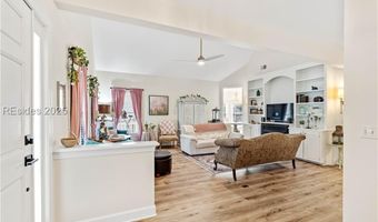 7 Holbrook Dr, Beaufort, SC 29902