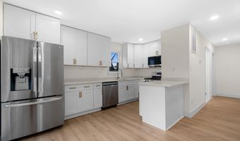 2316 FORT Dr, Alexandria, VA 22303