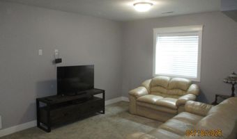 5002 Cassie Dr, Chubbuck, ID 83202