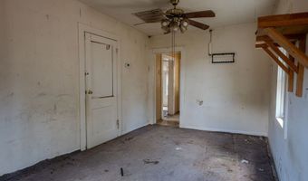 879 Jordan Rd, Autryville, NC 28318
