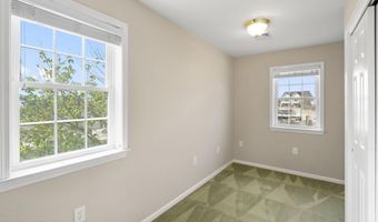 262 Evergreen Dr, Bayville, NJ 08721