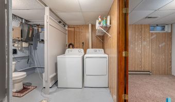 101 N Pipestone St 4, Brandon, SD 57005