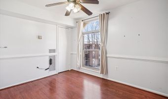 3356 WOODBURN Rd #34, Annandale, VA 22003