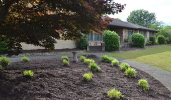 205 Collier Dr, Albertville, AL 35951