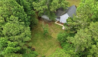 8882 TARA Ln, Auburn, AL 36830