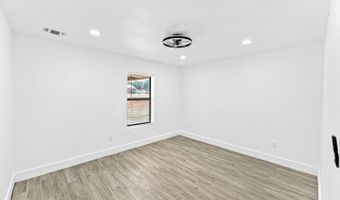 13747 Us Highway 87, Adkins, TX 78101