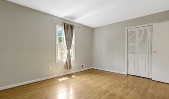 8302 NIGHTINGALE Ct, Annandale, VA 22003