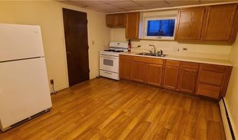78 Edgewater Dr, Blackstone, MA 01504