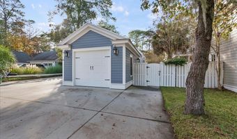 10 Hayek St, Beaufort, SC 29907