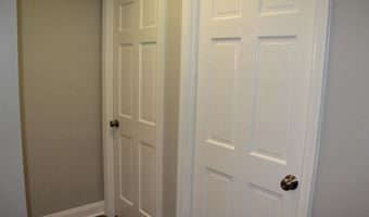 7361 MCWHORTER Pl 310, Annandale, VA 22003